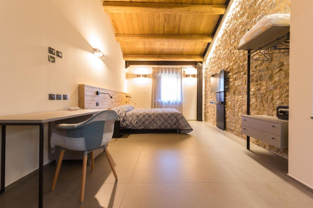 Borgotufi Albergo Diffuso Castel del Giudice Kültér fotó